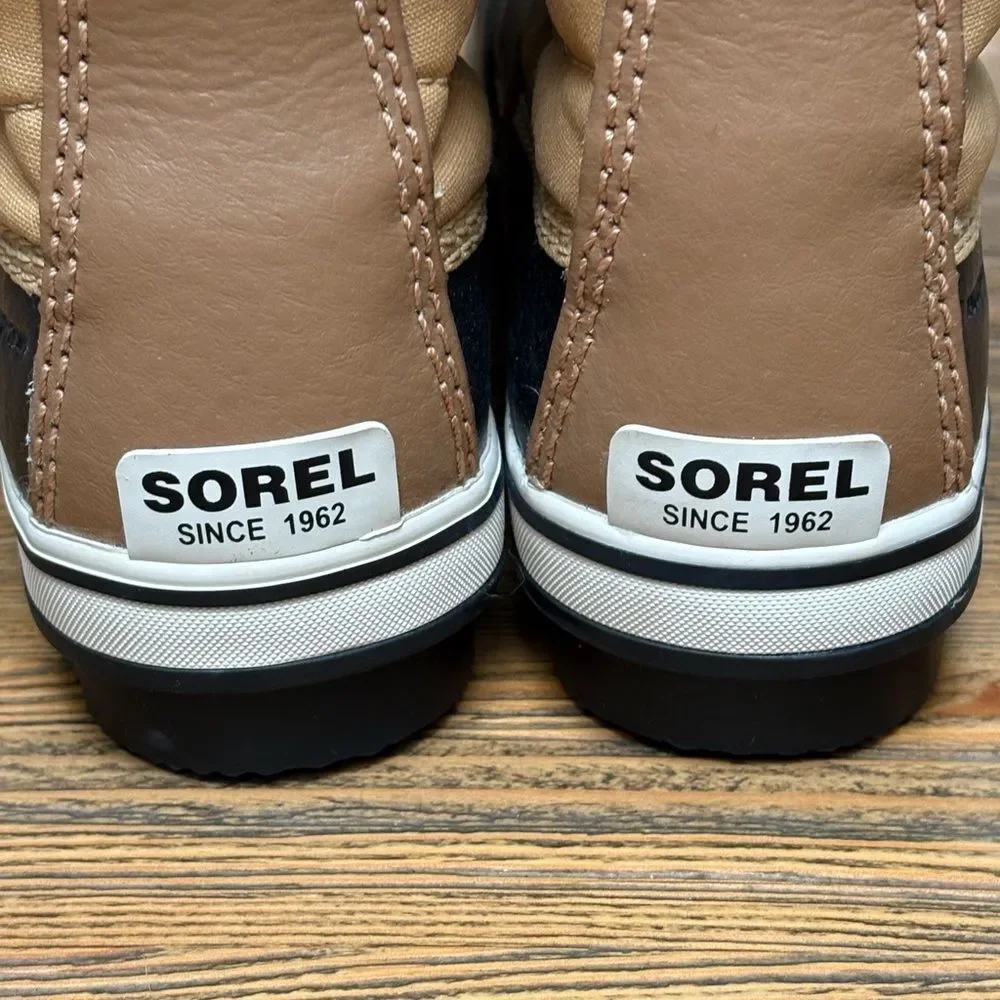 NWOT Sorel Black and Tan Brown Kids Boots with Faux Fur